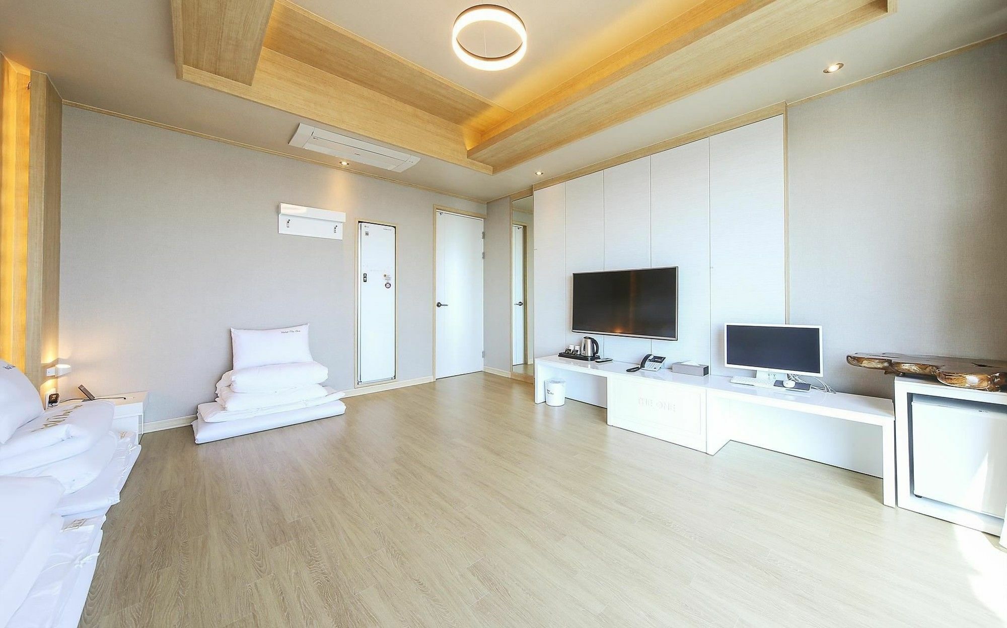 Hotel The One Yeosu Zewnętrze zdjęcie